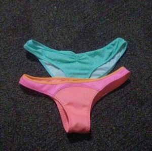 Cheeky bikini bottoms