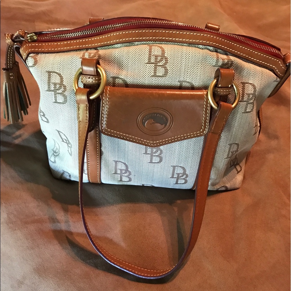 Dooney & Bourke Medium-Sized Shoulder Bag