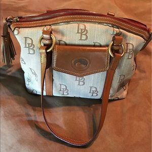 Dooney & Bourke Medium-Sized Shoulder Bag