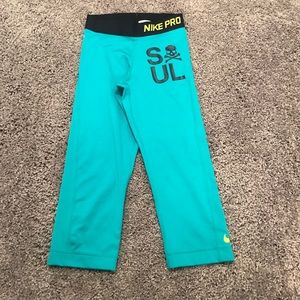 Soul Cycle Nike Capri workout pants