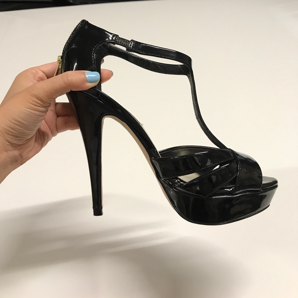 Steve Madden haylow black patent - size 7