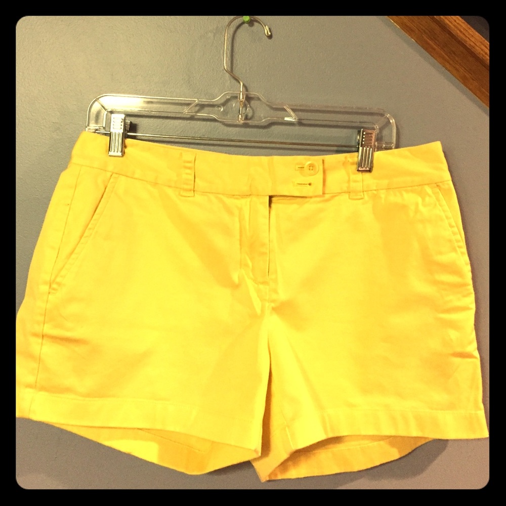 Vineyard Vines Women's Classic Shorts (Yellow)