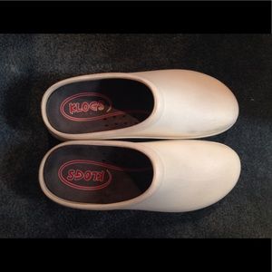 Klogs nursing shoes