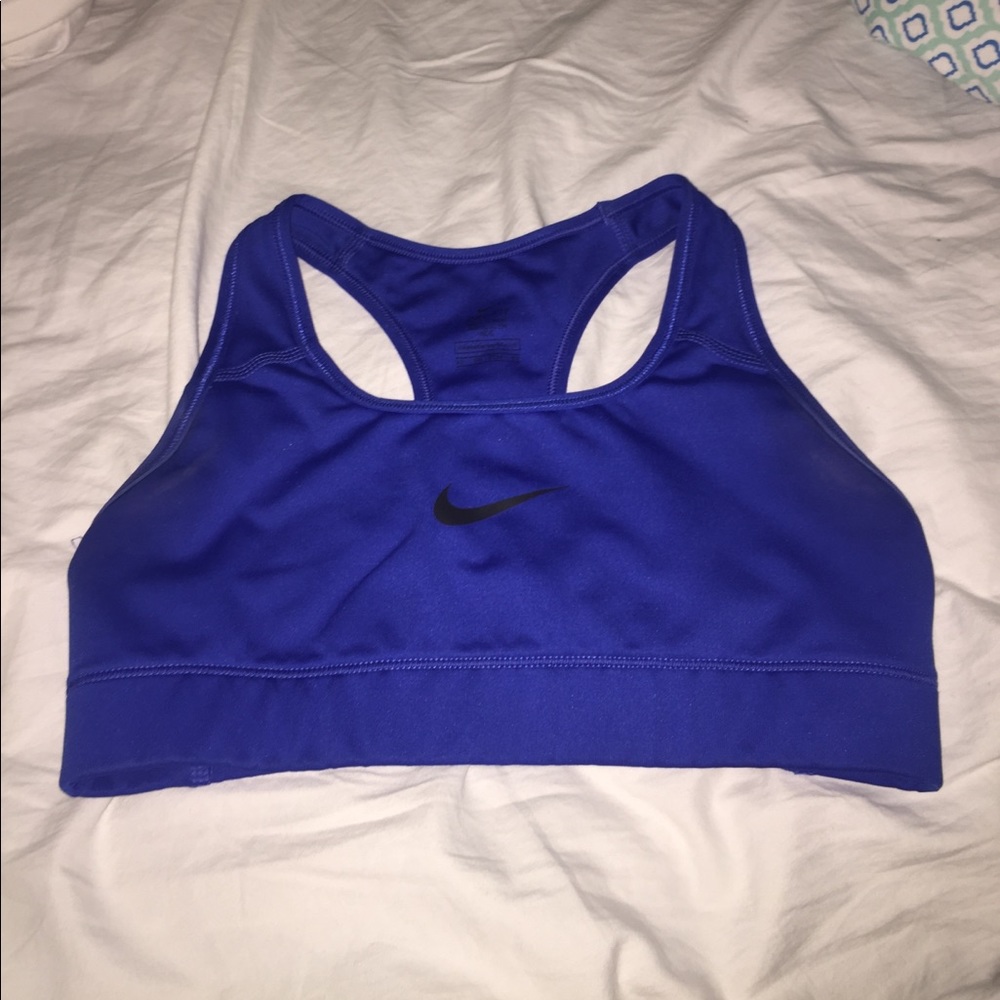 nike sports bra