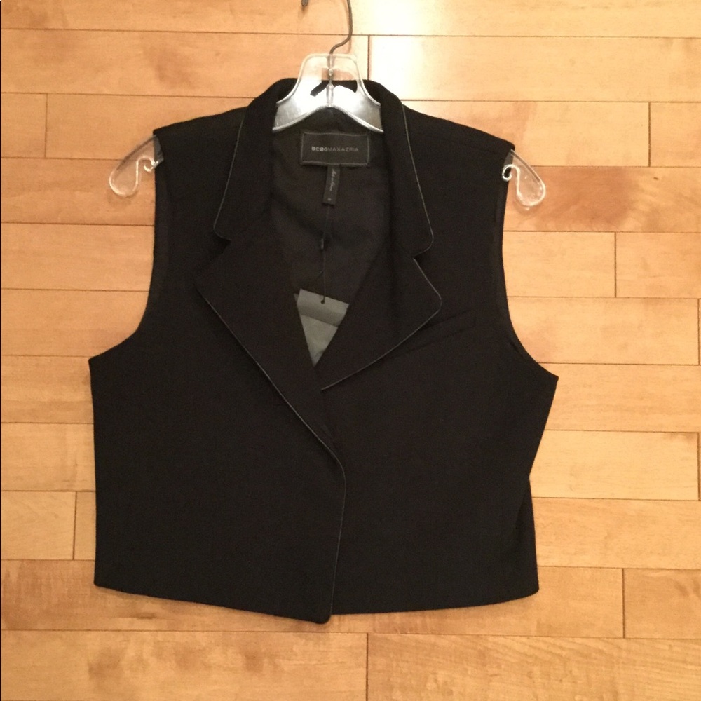 Chic two button BCBG ALEJANDRO vest
