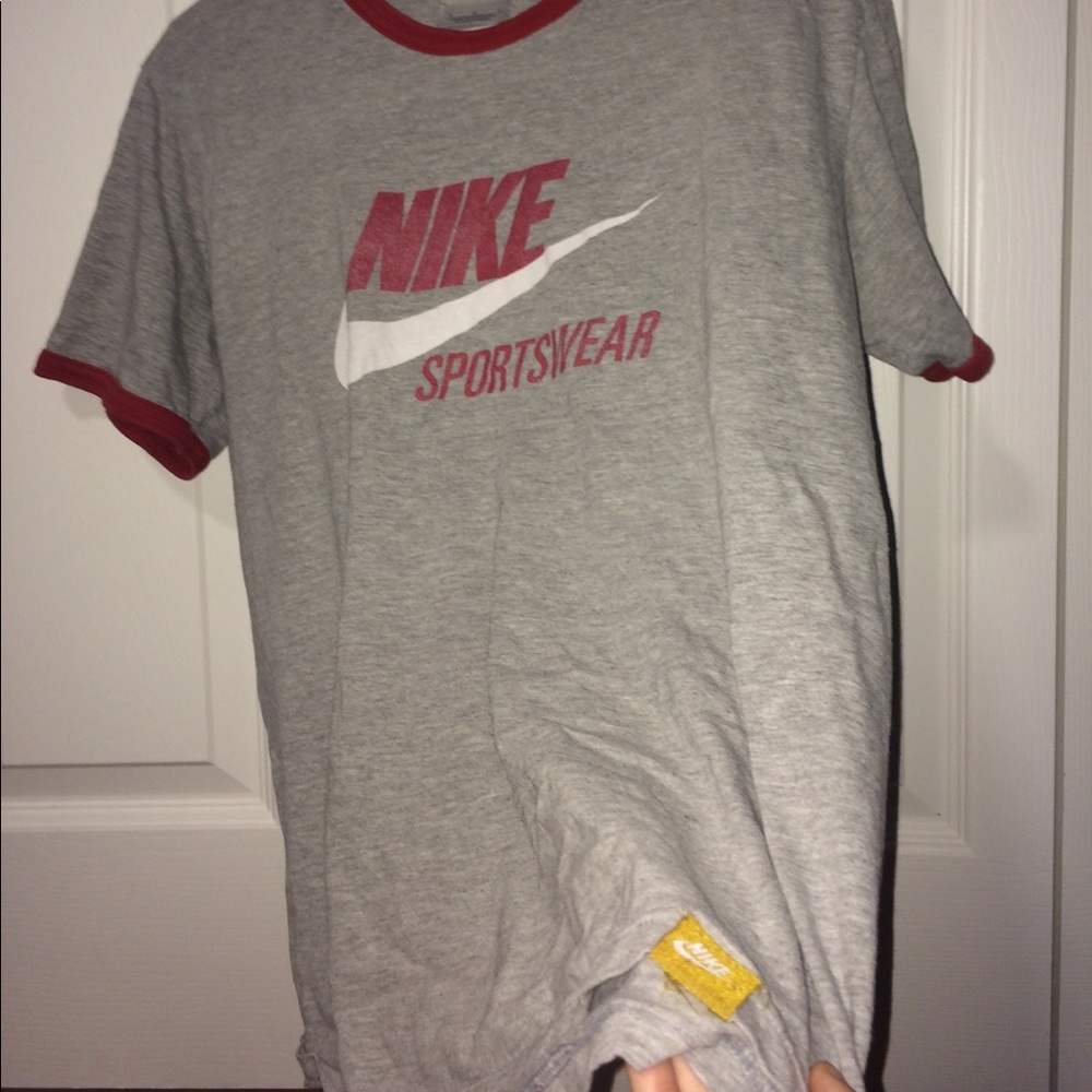 Nike tee