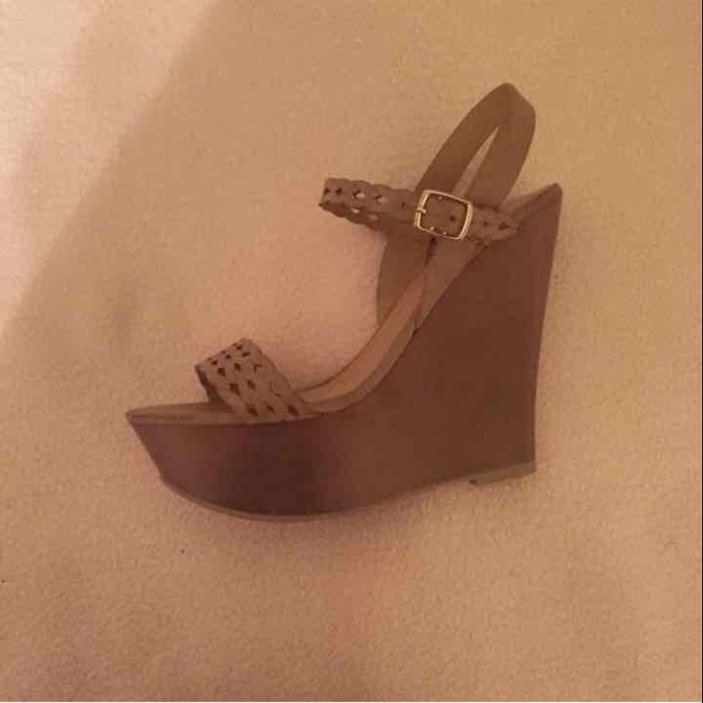 Tan wedges