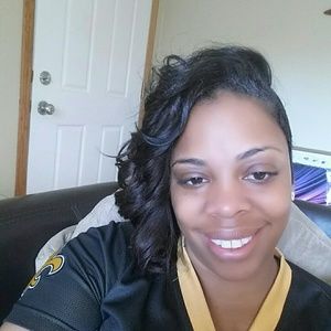 Meet your Posher, Tenisha