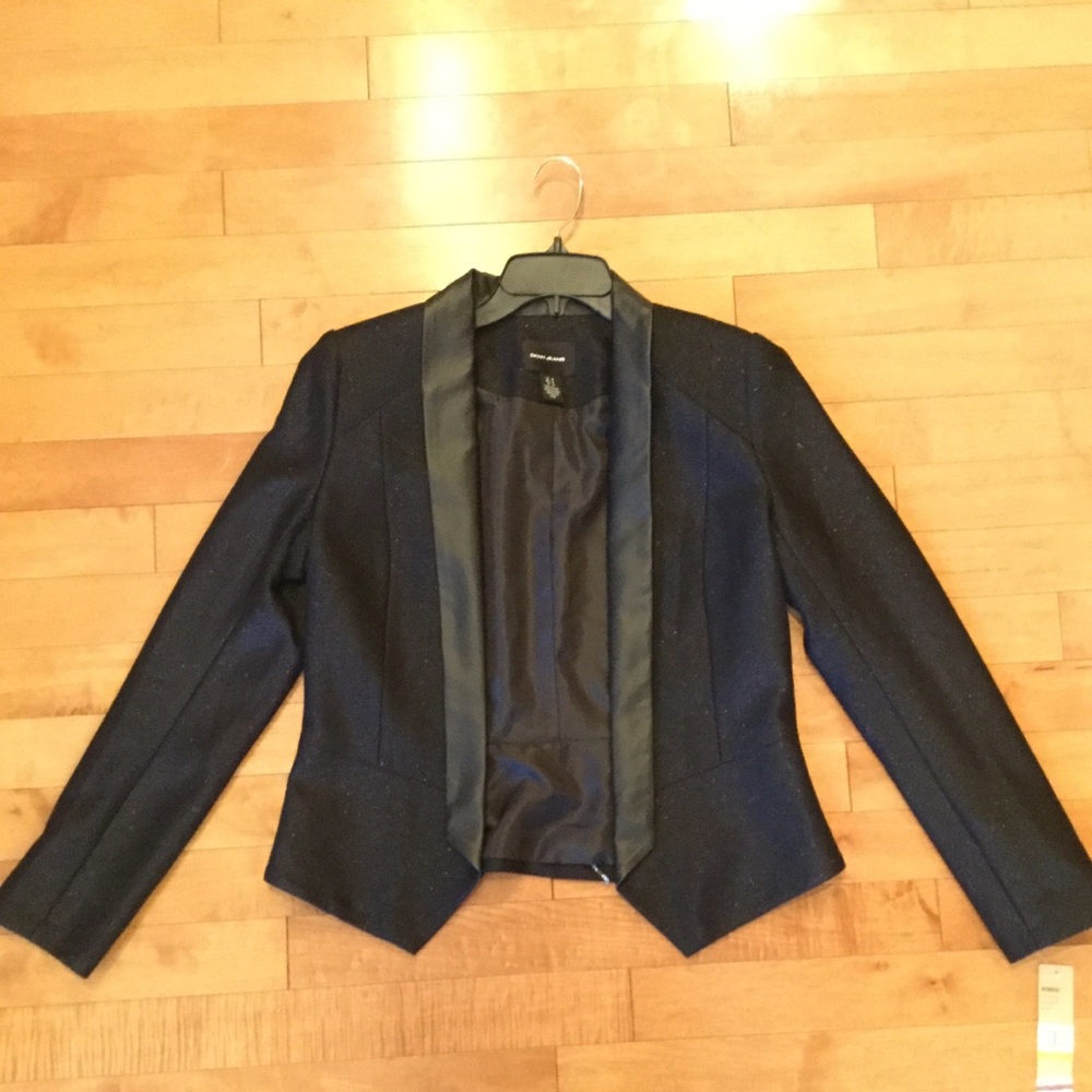 Gorgeous DKNY blazer with subtle sparkle