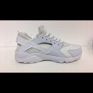 Nike huarache white