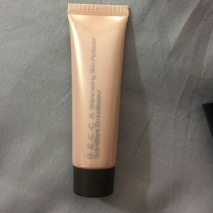 Becca shimmering liquid skin perfector in opal