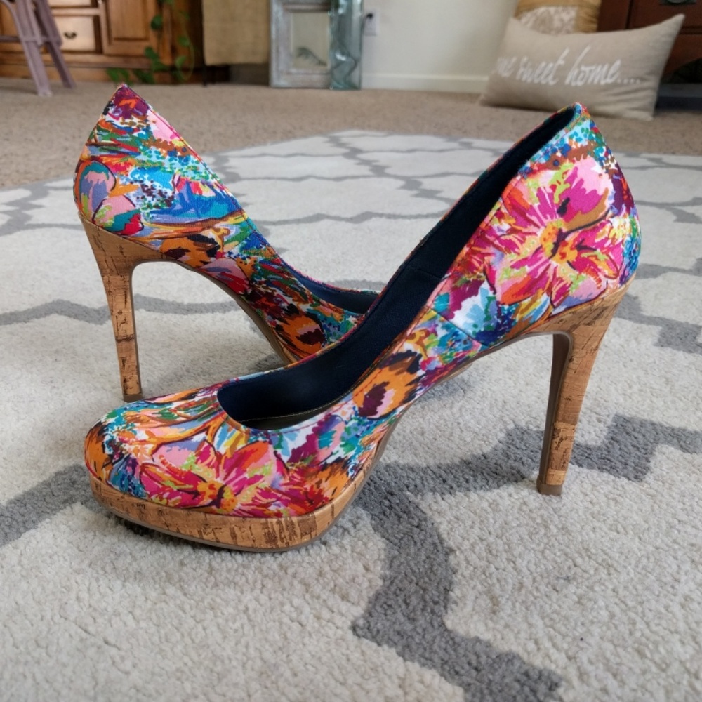 Beautiful summer print heels