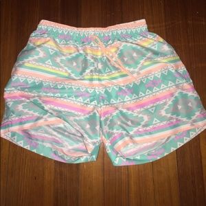 Chubbies 6 inch men's en Fuego swim trunks