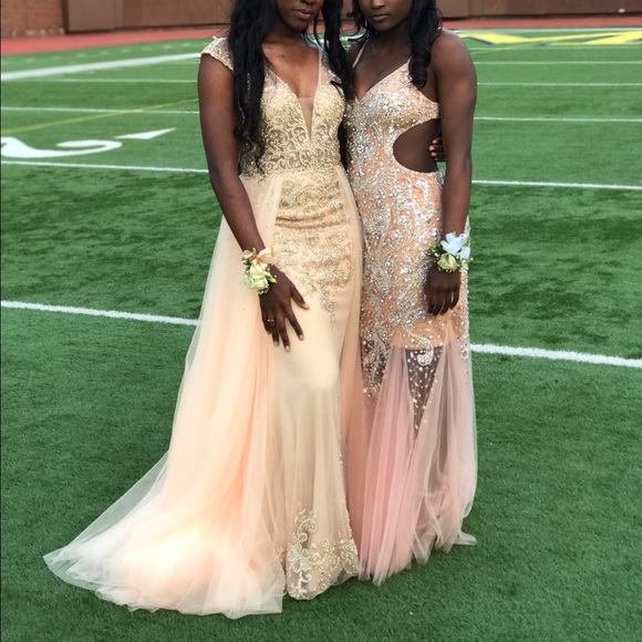 Prom dress - Picture 3 of 6