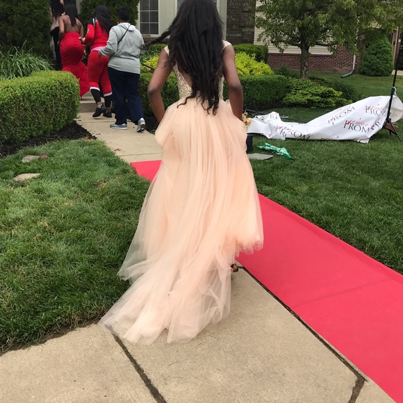 Prom dress - Picture 4 of 6