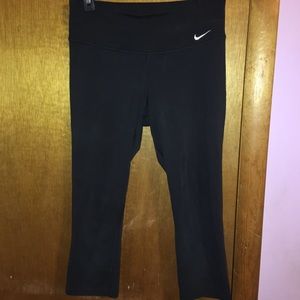 Nike Dri-Fit Capri Running pants