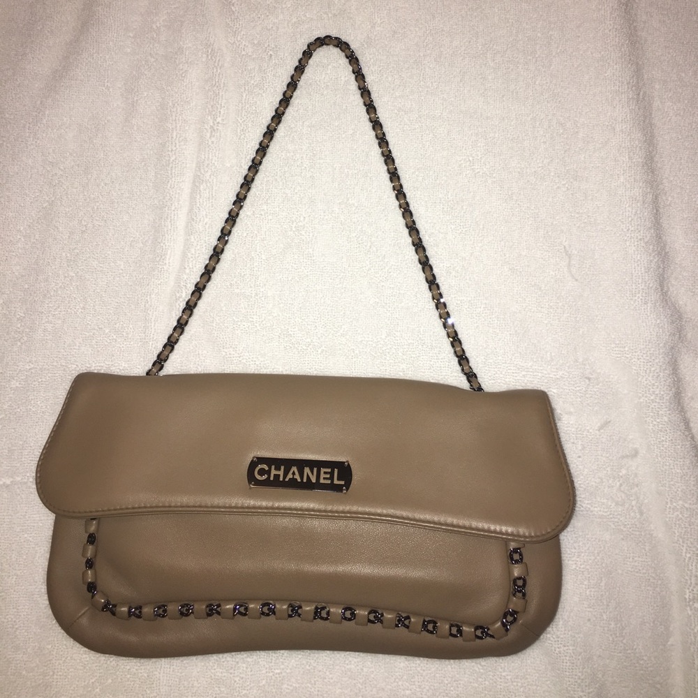 Handbag - Picture 2 of 6