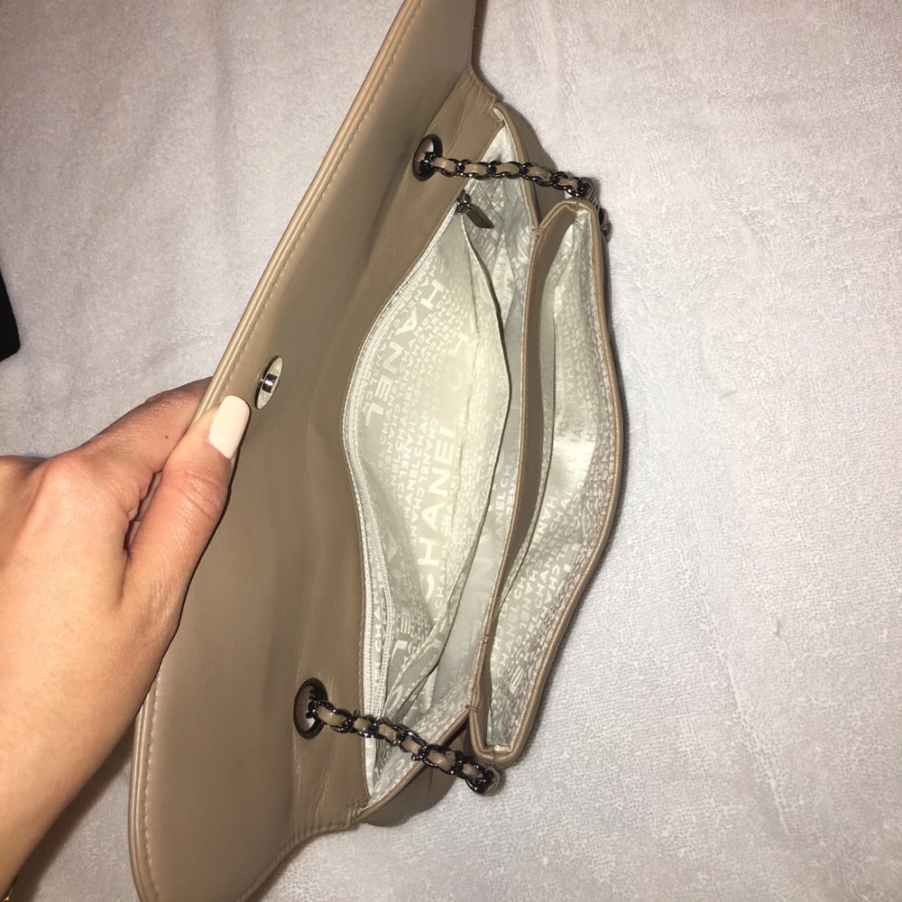 Handbag - Picture 5 of 6