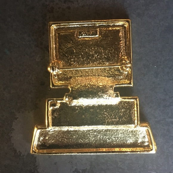 Old School Computer Pin - Picture 3 of 3
