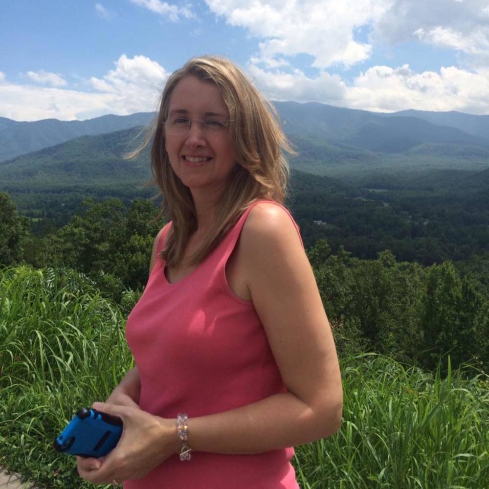 Meet your Posher, Jennifer