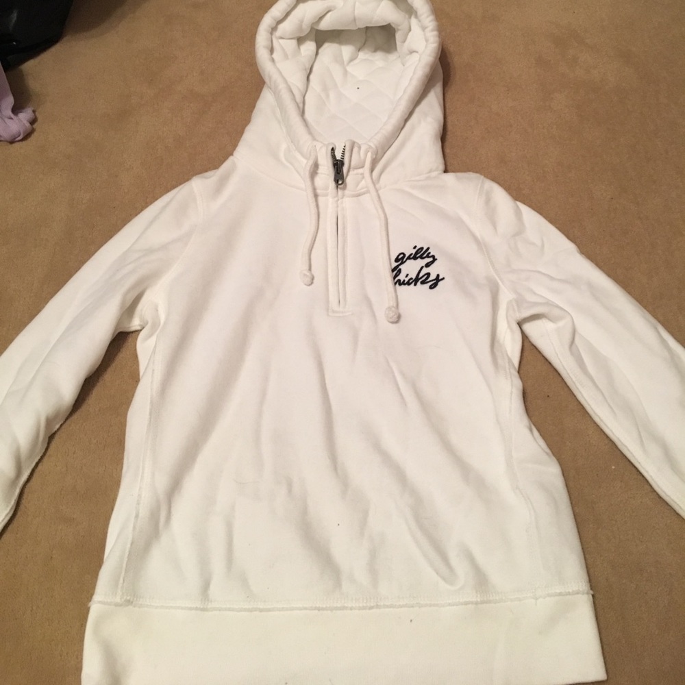quilted hood sweatshirt