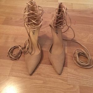 Nastygal lace-up pump