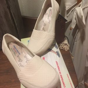 Skechers! New , never worn Loafers💕