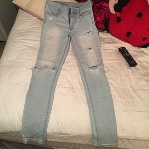American Eagle high wasted ripped jeans