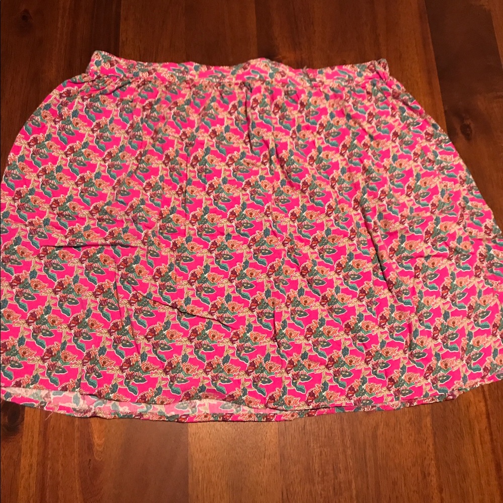 Mossimo floral mini skirt Size Large