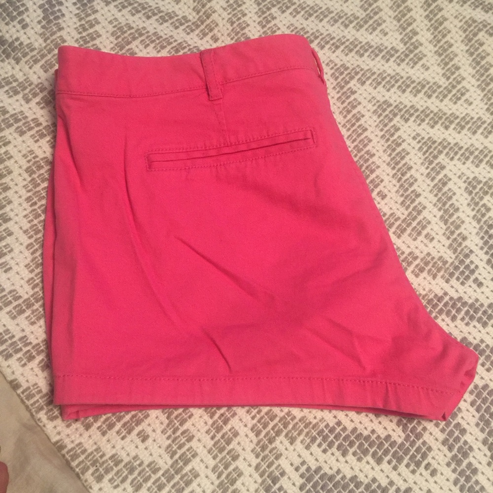 Shorts - Picture 3 of 3