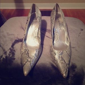 Gray/silver snake skin stilettos