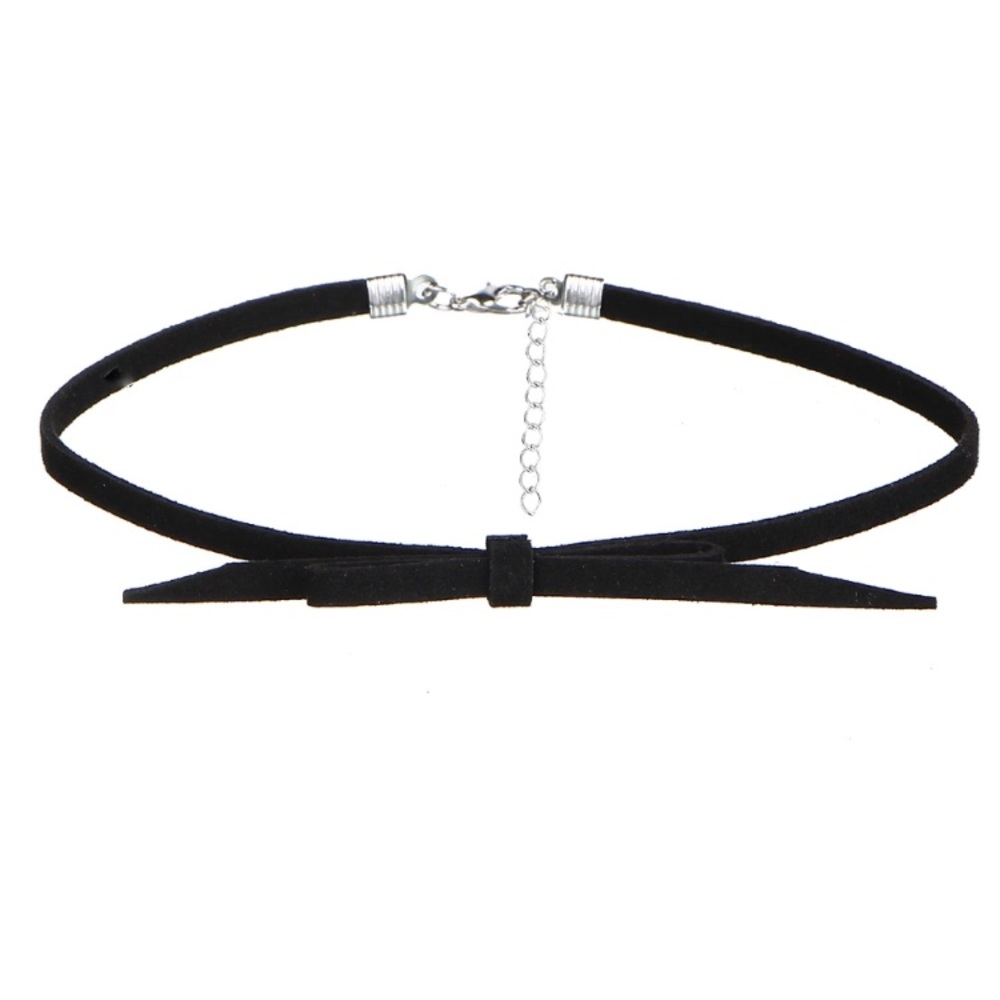 Black choker