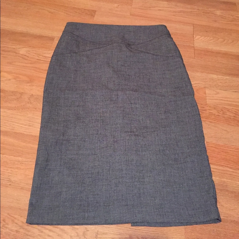 gray pencil skirt