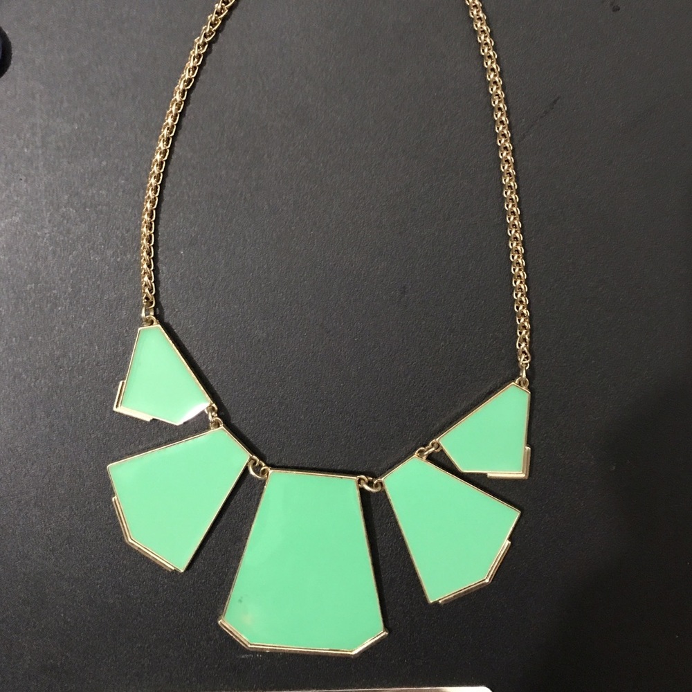 Statement necklace