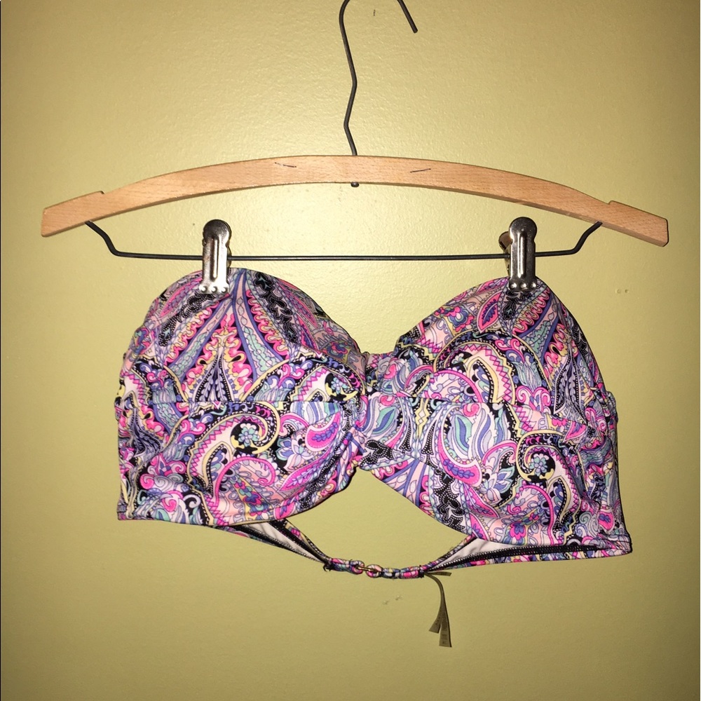 38C VS bikini top.