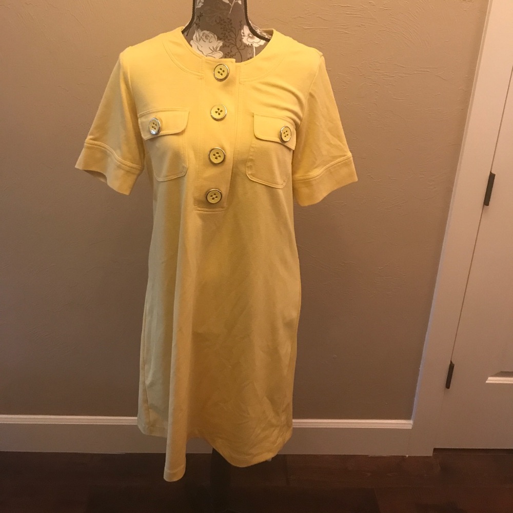 Short sleeve yellow a-line dress