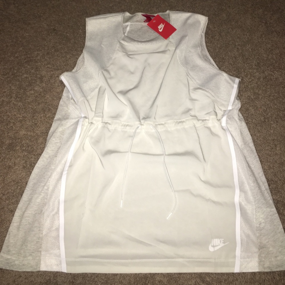 New Nike women's tennis skirt jumper size large