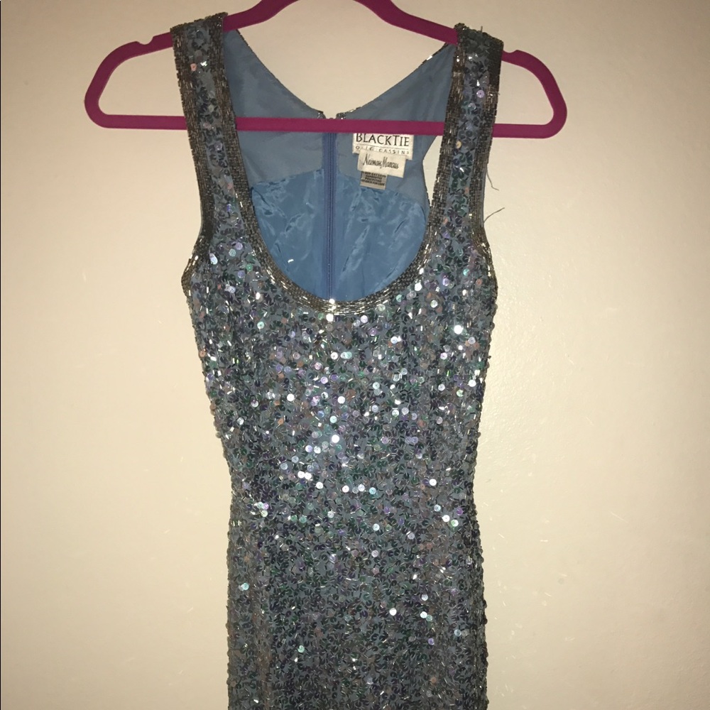 BLUE sequence party dress.
