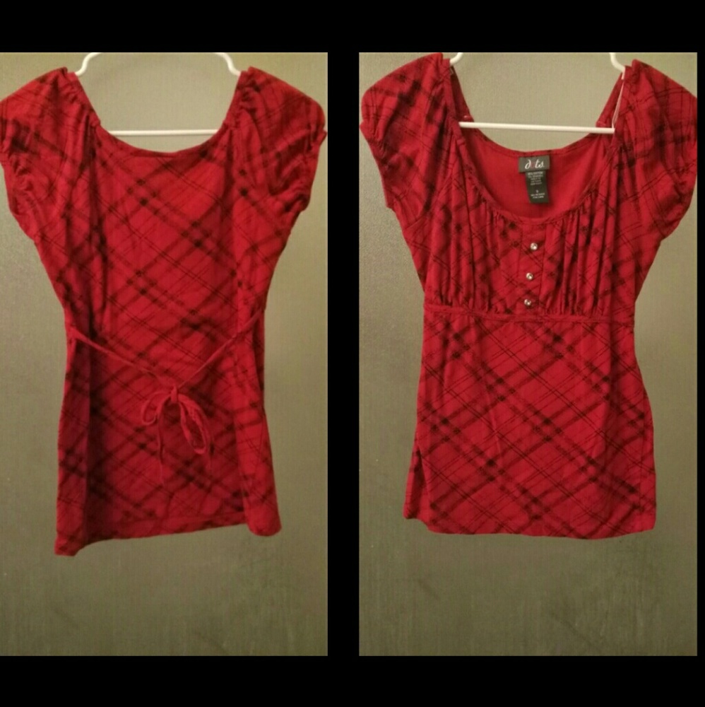 Cute Blouse RED HOT!