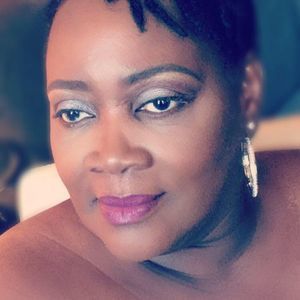 Meet your Posher, Gloria