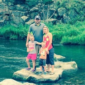 Meet your Posher, Ashley n daniel