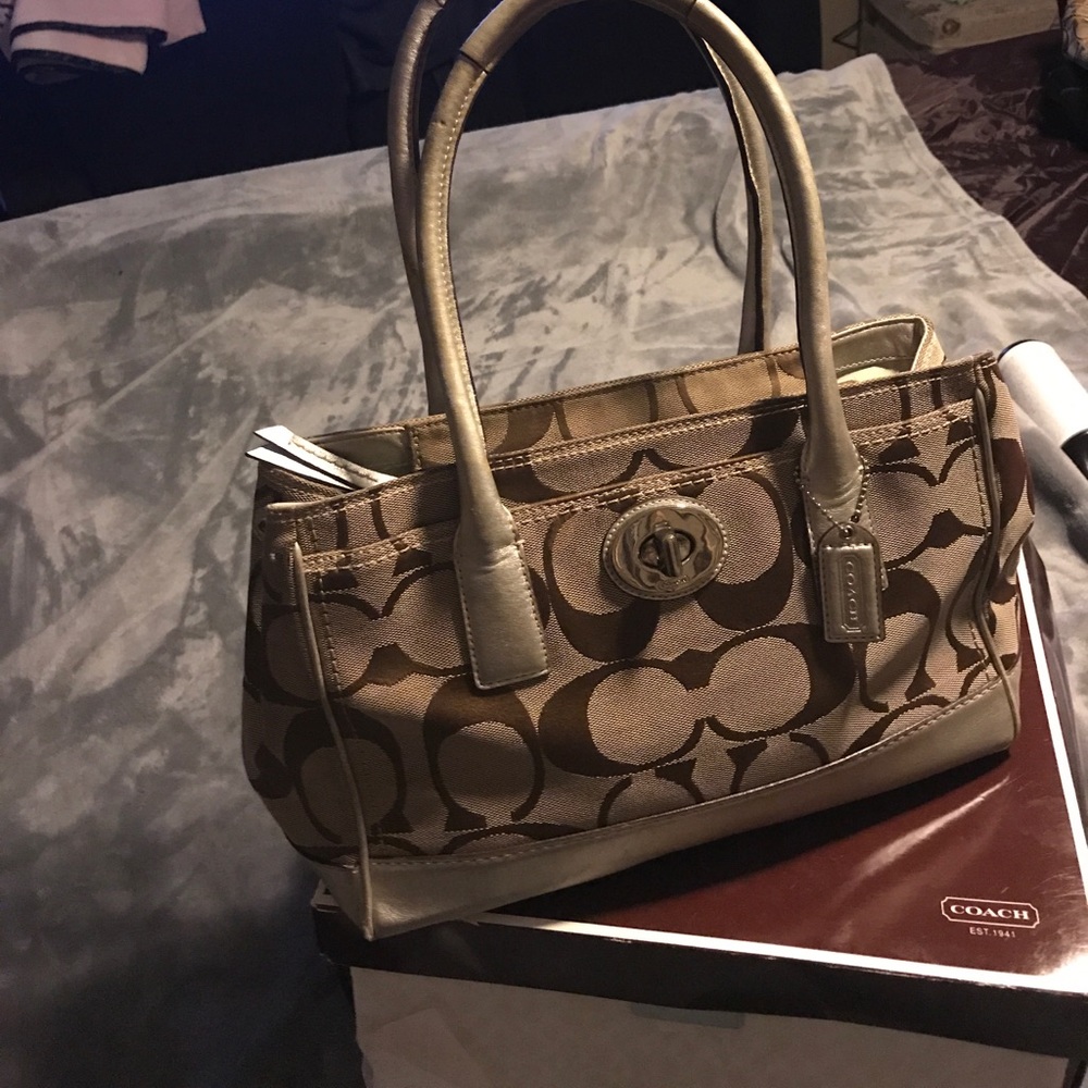 LAST CHANCE Coach Signature Madeline tote
