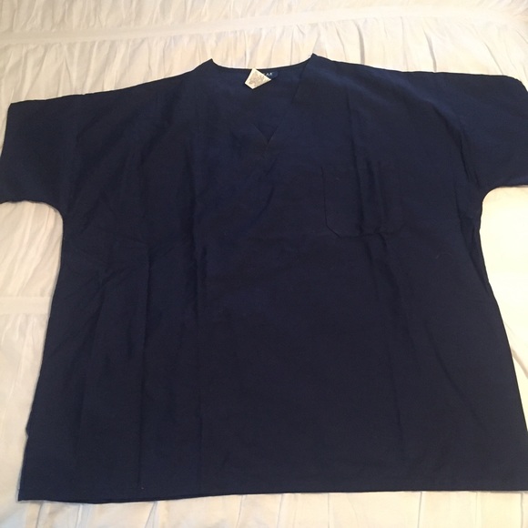 Navy scrub top - Picture 1 of 2