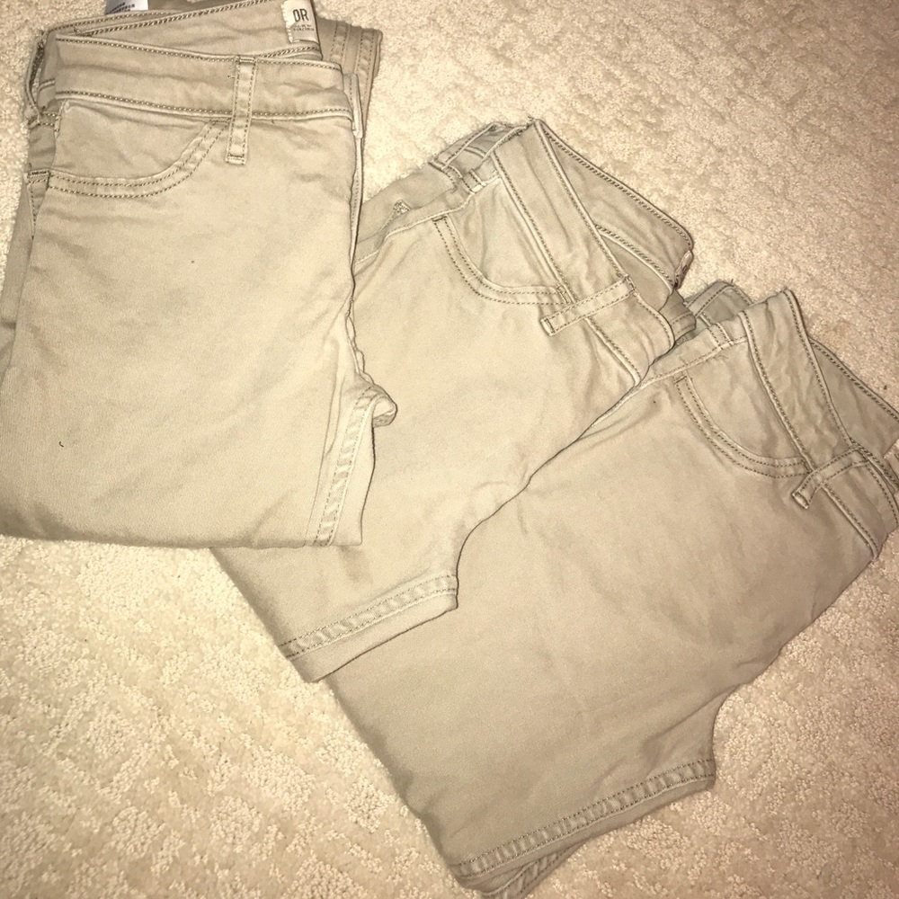Khakis pants