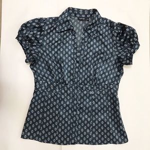 Apt 9 top (M)