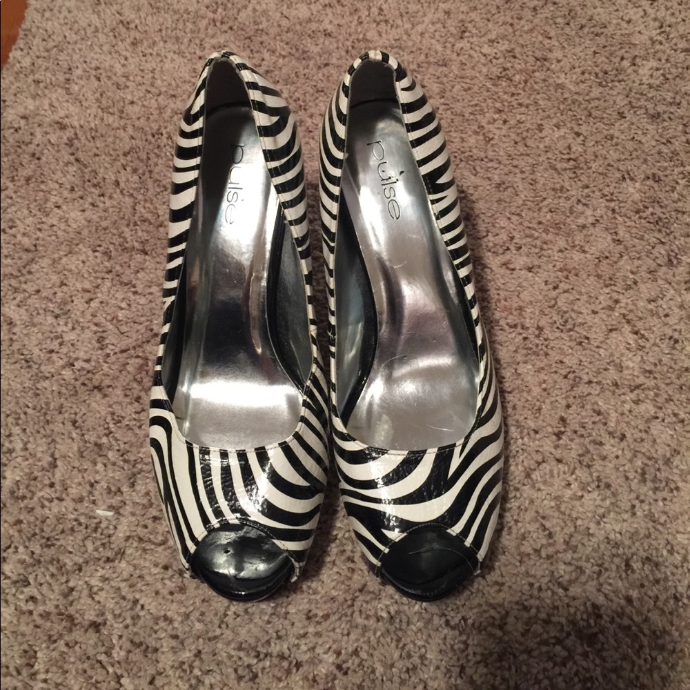Zebra- peep toe heels