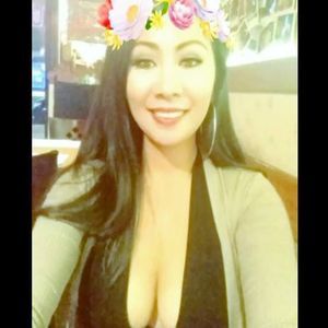 Meet your Posher, Queen