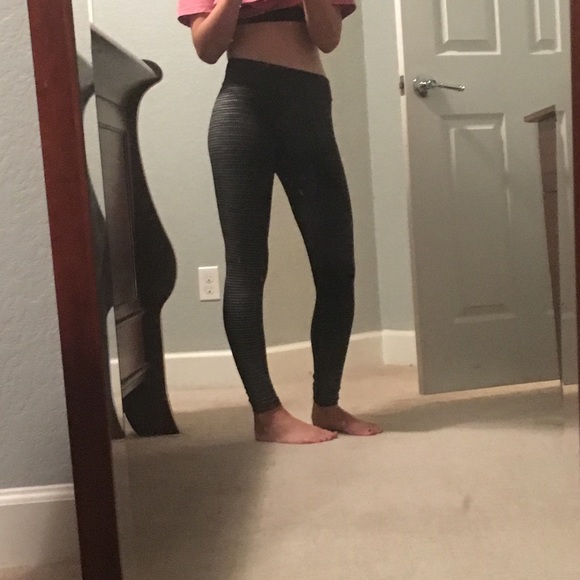 Black forever 21 leggings - Picture 2 of 4
