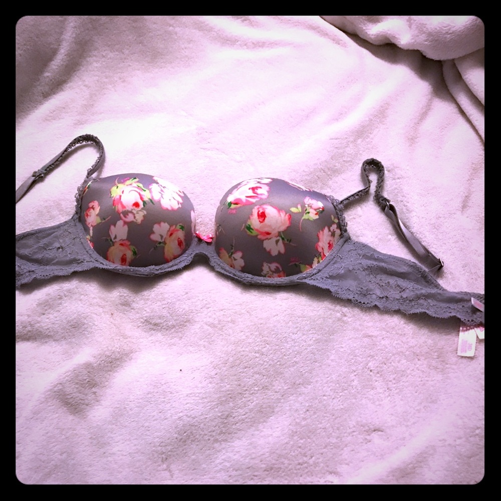 Pink VS bra size 34 D