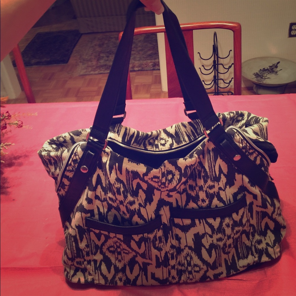 🌈chico brand tribal travel bag 🌈